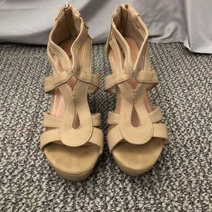 Top Moda nude wedges